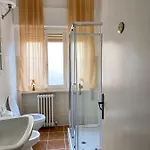 Casa Lilia Vicino La Stazione E Caserma Гостевой дом
