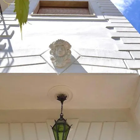 Casa Lilia Vicino La Stazione E Caserma Foligno