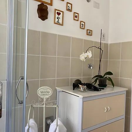 招待所 Casa Lilia Vicino La Stazione E Caserma 福利尼奥