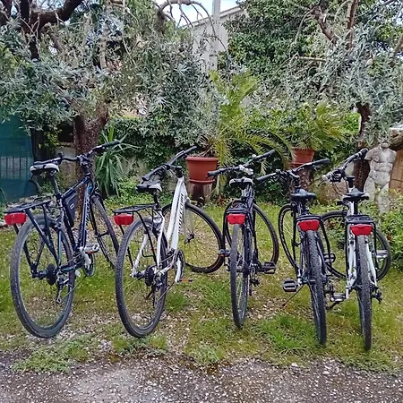 Casa Lilia Vicino La Stazione E Caserma *